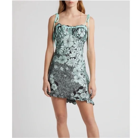 Free People! Retro Daisy Asymmetrical Floral Mini Dress In Black Combo NWT! - Picture 4 of 8